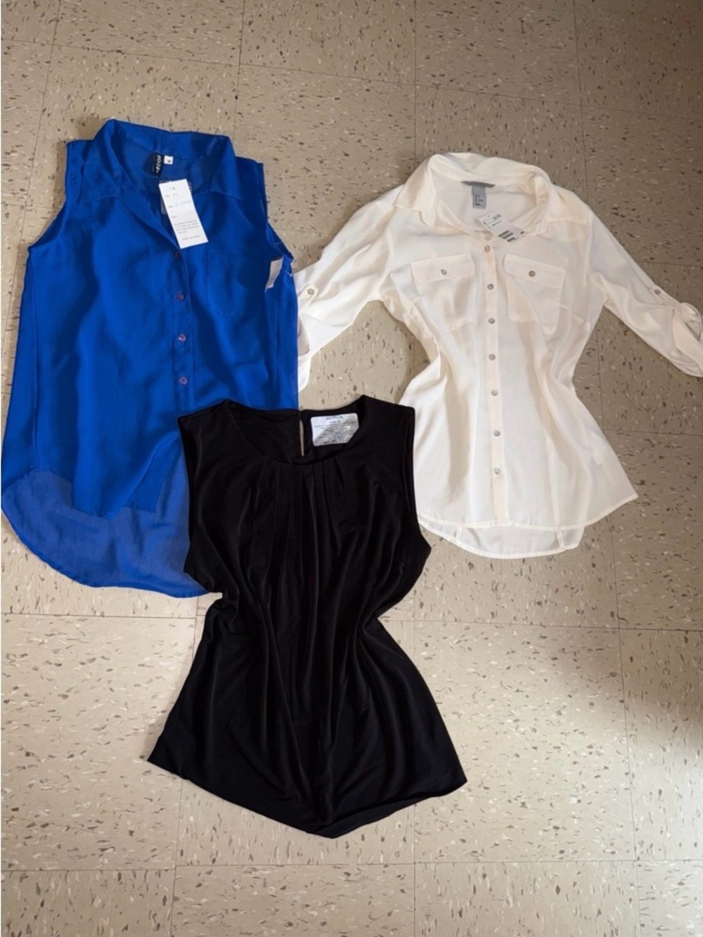 Bundle of new tops